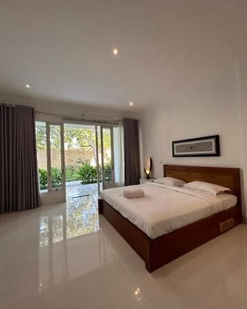 Turtle House Lombok Hotel Kuta  Eksteriør billede